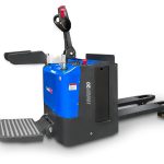 Elektrohubwagen HWEF20 mit Bedienstation und Ladegerät, Ware-B, Zuggewicht 2.000 kg, SolidHub